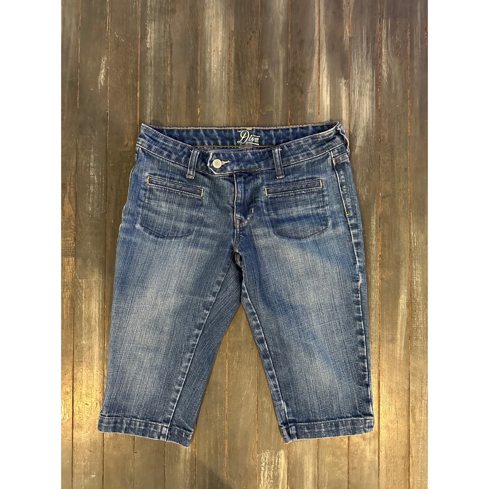 Old Navy The Diva Bermuda Denim Shorts Womens 4 Blue Medium Wash Jean